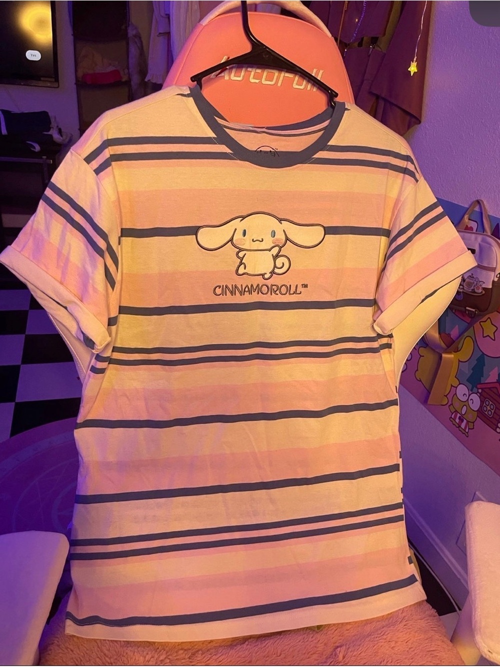 Limited edition Sanrio Cinnamoroll T Shirt - Box lunch